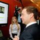 Медведеву продемонстрировали первую энергоэффективную разработку  ученых из Сколково