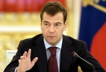 Президент России Дмитрий Медведев требует активнее внедрять приборы учета воды и энергии